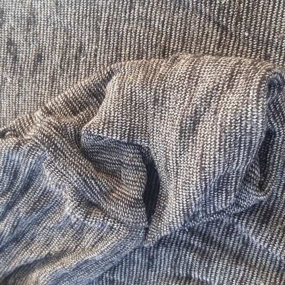 Forever 21 Sequined Heart 3/4 Sleeve Shirt - Picture 6 of 8